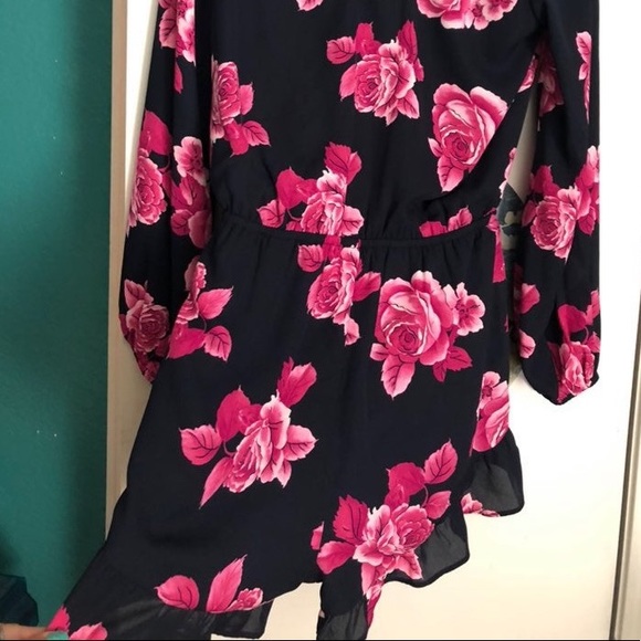 Show Me Your Mumu Rocky Romper in Midnight Rose - Picture 6 of 7